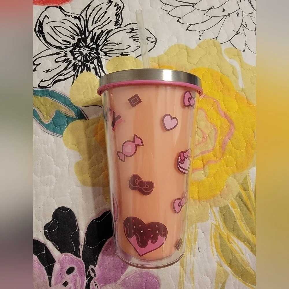 NWT Hello Kitty 17 oz Tumbler Cup by Zak
